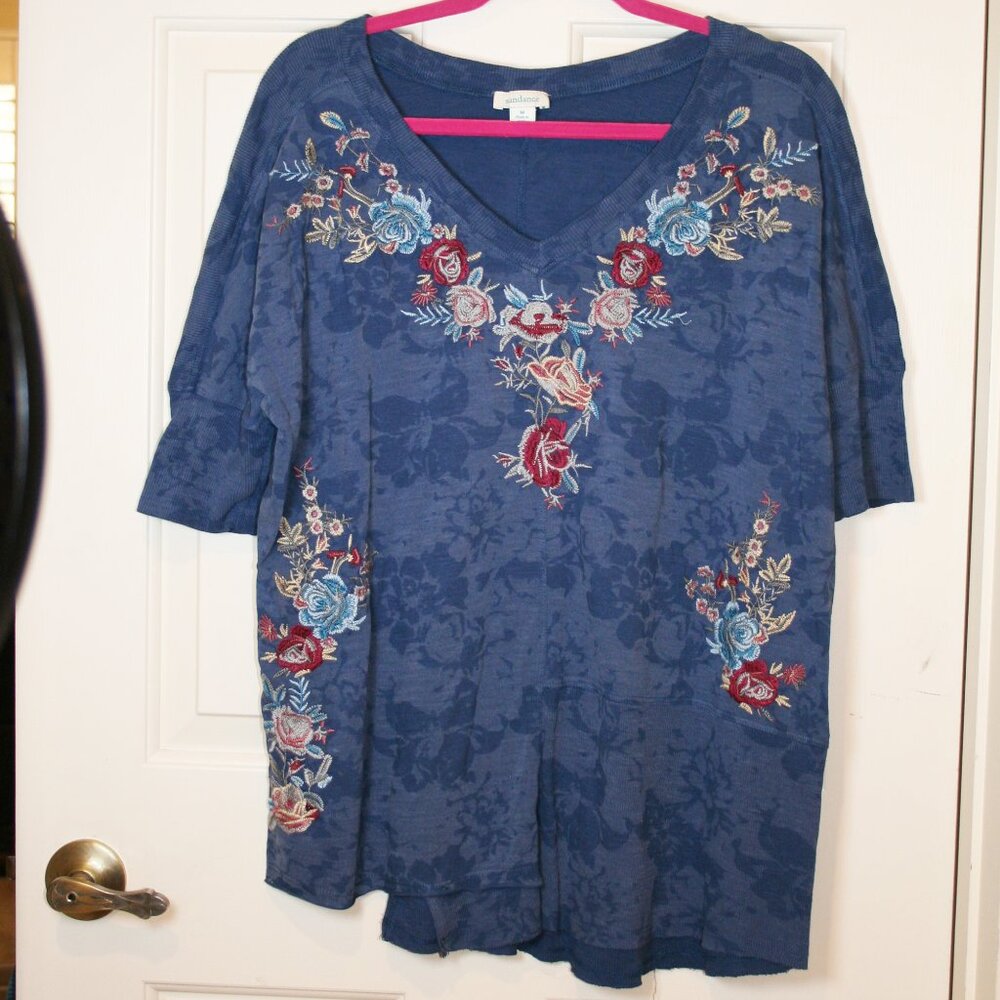 Sundance Embroidered Floral Asymmetrical Top Women’s Medium Bohemian Casual Blue